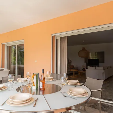 Villa Les Chenes - Piscine Privee - Vue - St Tropez