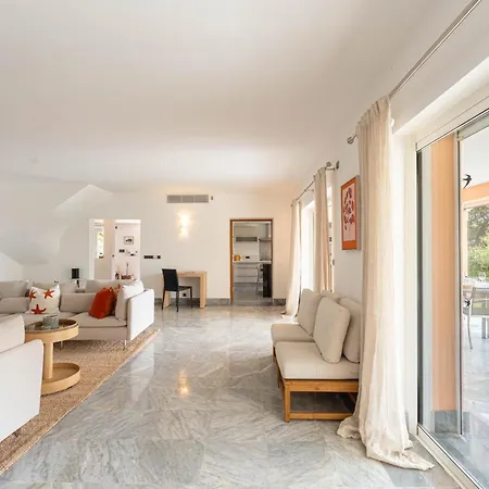 Les Chenes - Piscine Privee - Vue - St Tropez Villa