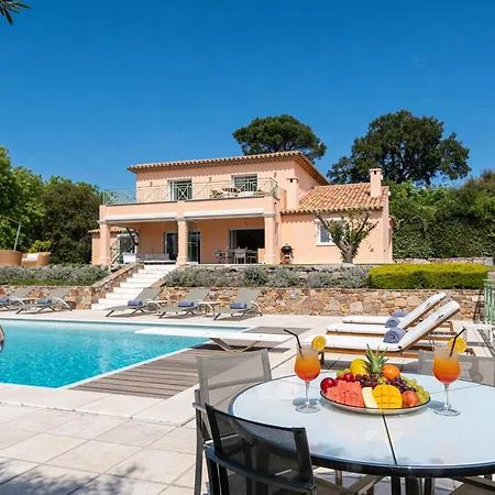 Les Chenes - Piscine Privee - Vue - St Tropez